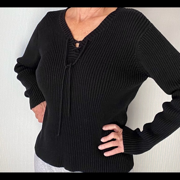 3 Sweater Bundle - Picture 14 of 16